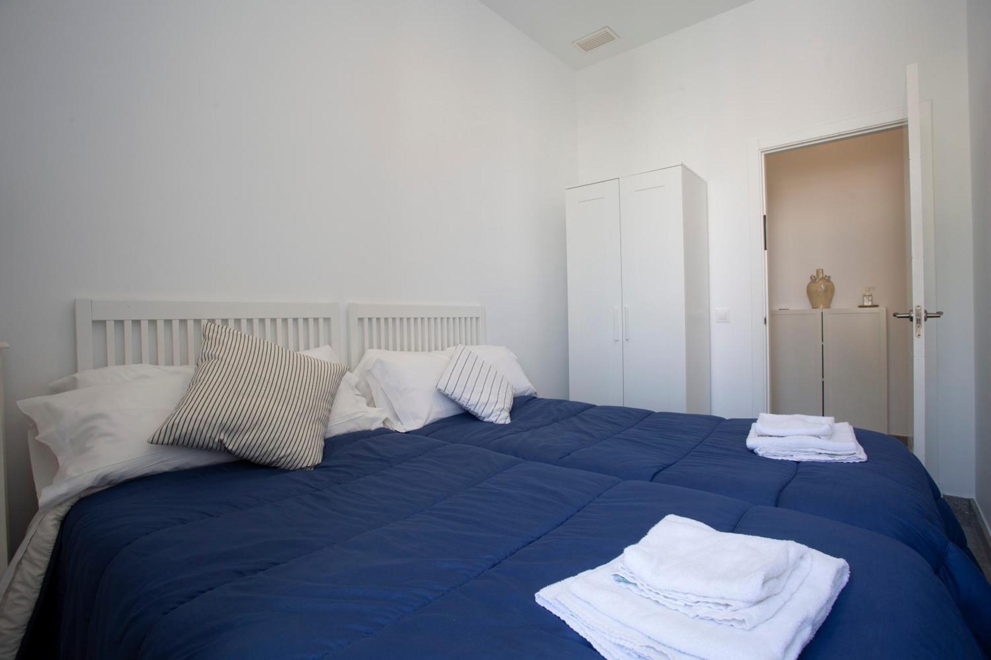 Apartamentos El Capitan Veneno By Cadiz4Rentals Szoba fotó